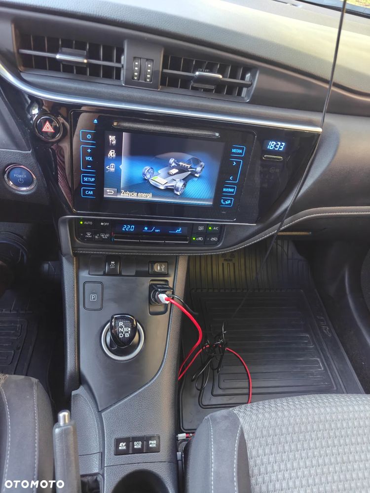 Toyota Auris Hybrid 135 Selection - 15