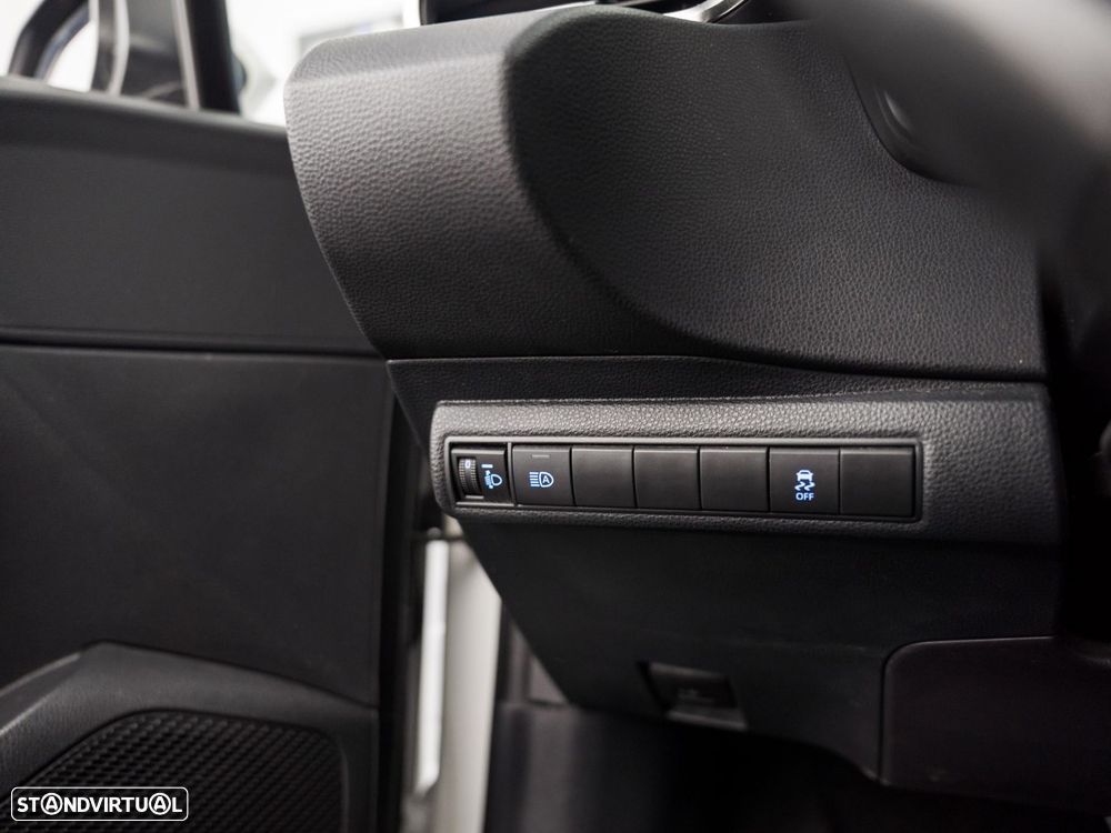 Toyota Corolla 1.8 Hybrid Comfort - 18