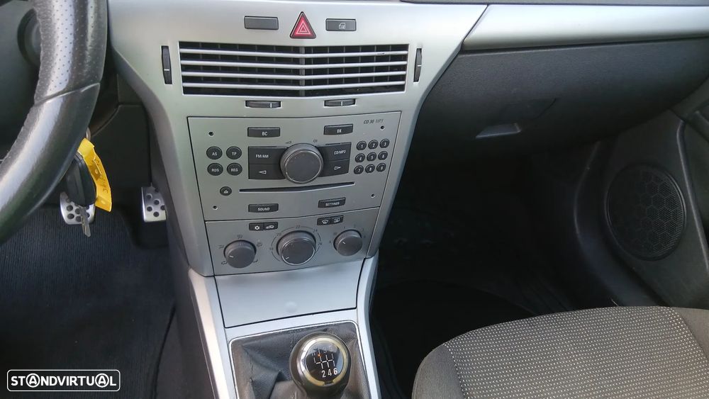 Opel Astra GTC 1.3 CDTI - 12