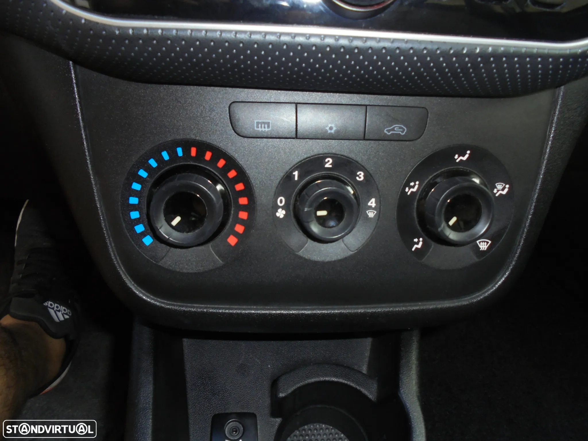 Fiat Punto Evo 1.2 Dynamic - 27