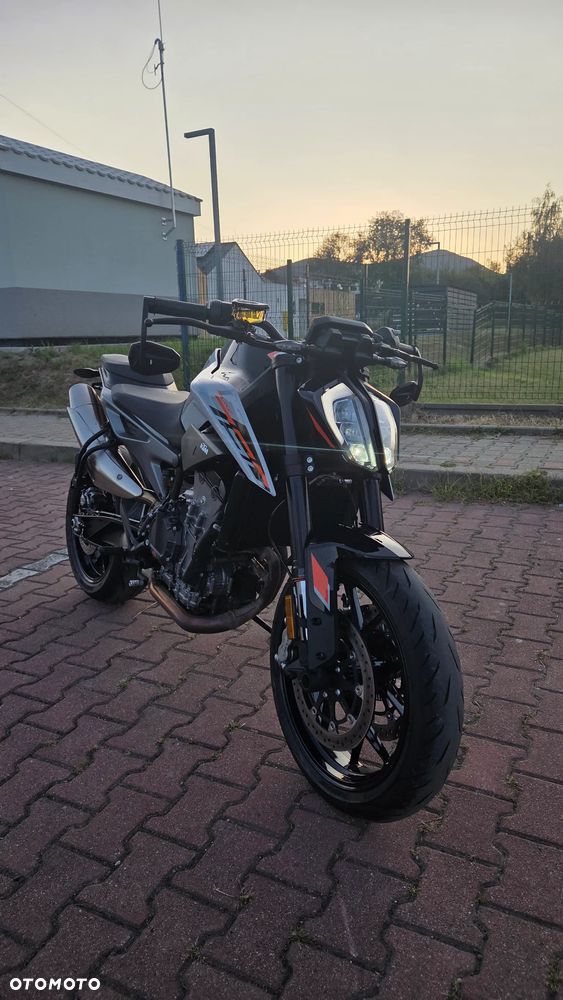 KTM Duke 790 - 8
