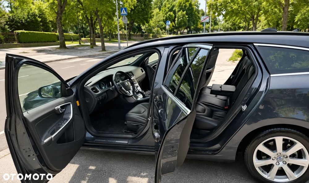 Volvo V60 Cross Country D4 Drive-E Momentum - 7