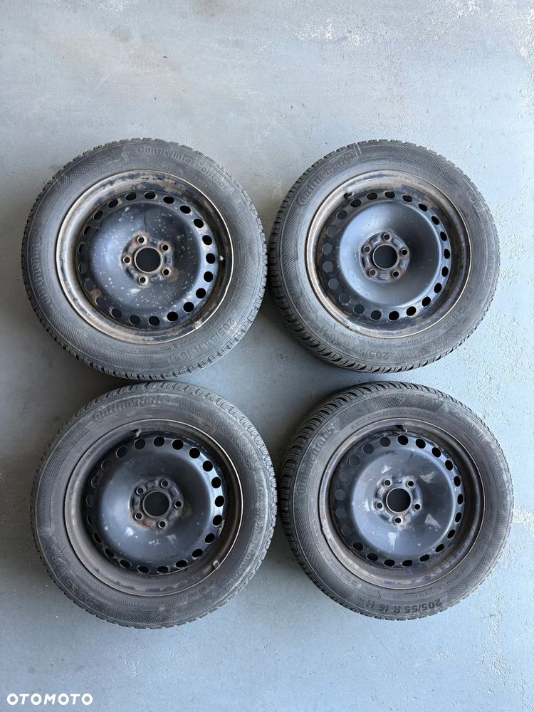 Volvo V40 T2 Momentum - 28