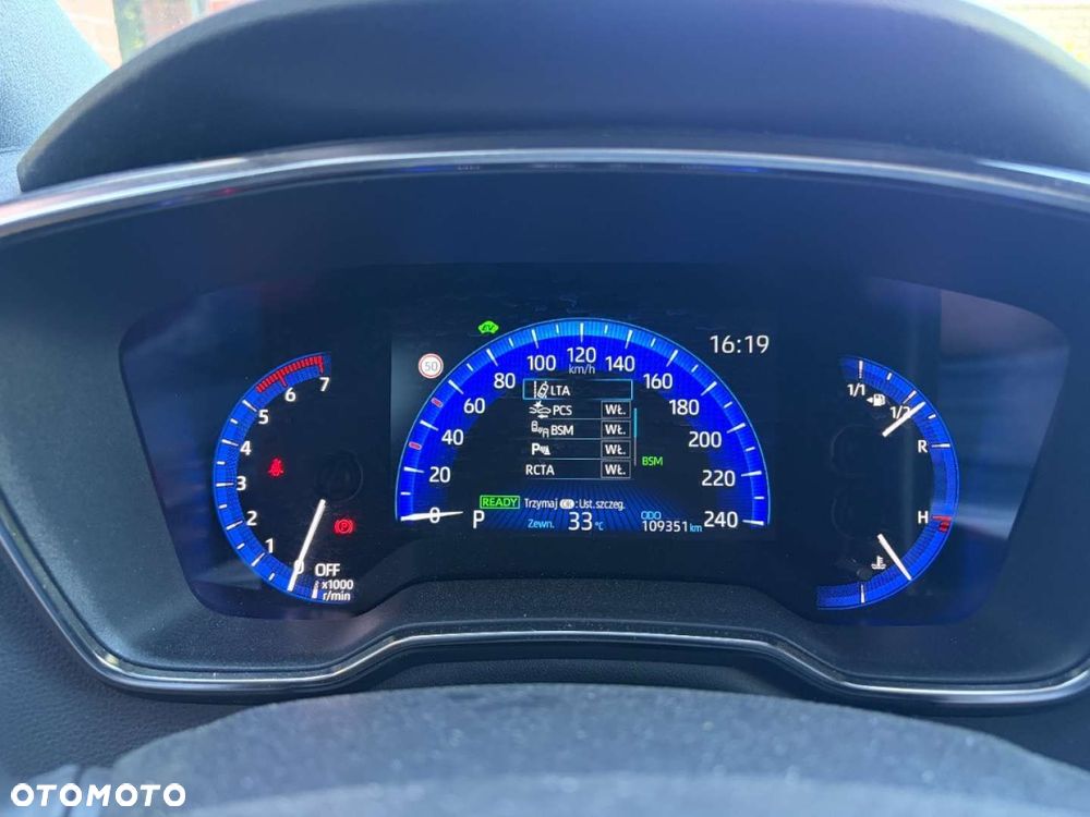 Toyota Corolla 1.8 Hybrid Executive - 11