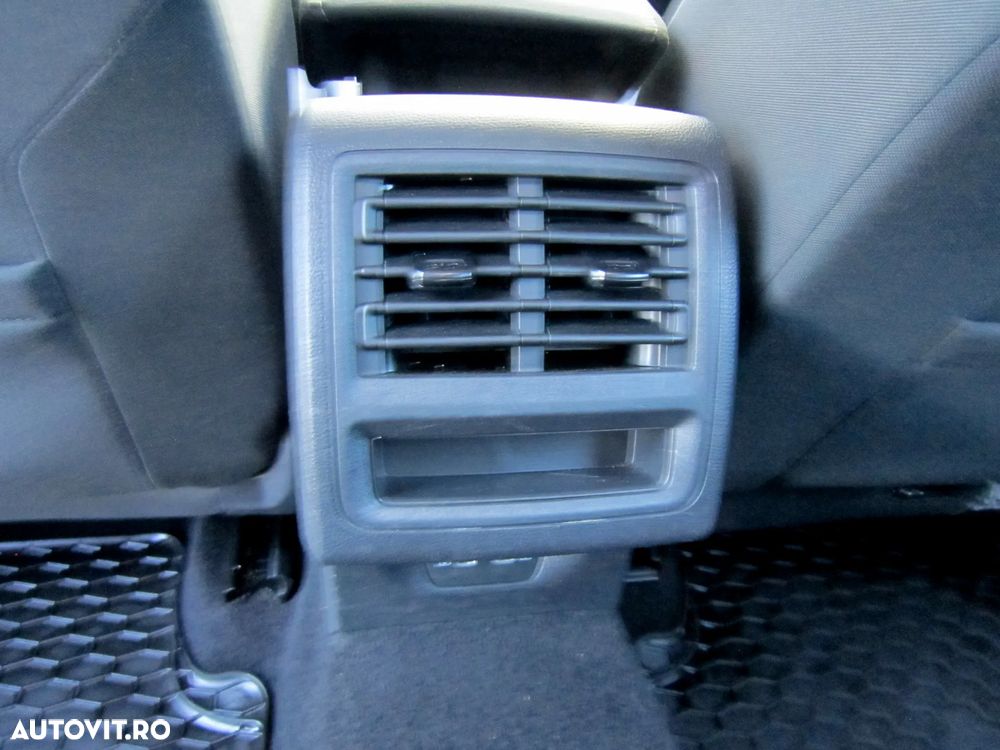 Volkswagen Golf 2.0 TDI Style - 21