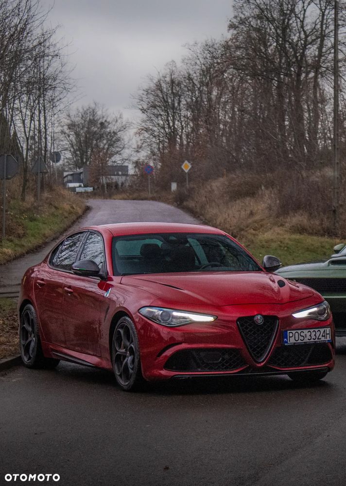 Alfa Romeo Giulia 2.9 V6 Bi-Turbo AT8 Quadrifoglio - 1