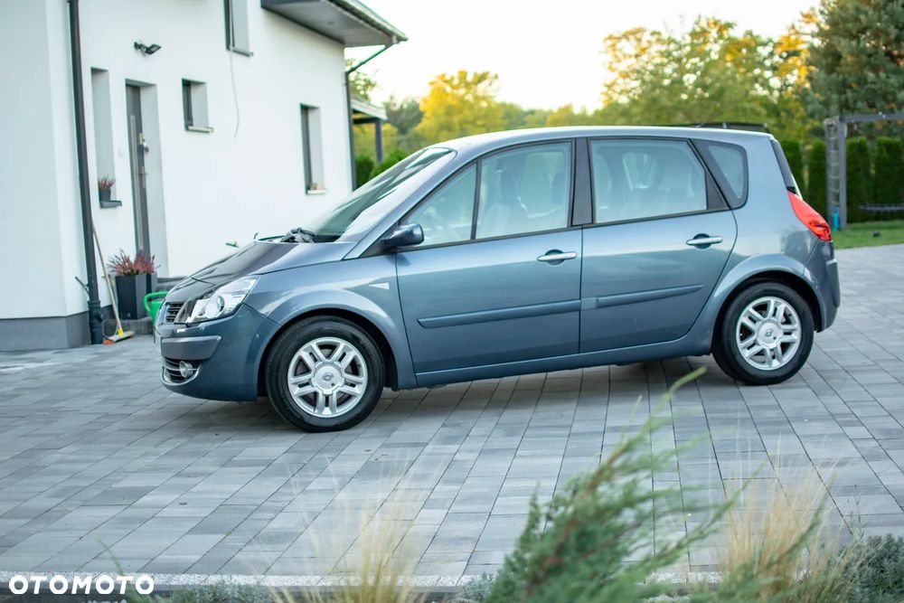 Renault Scenic - 25