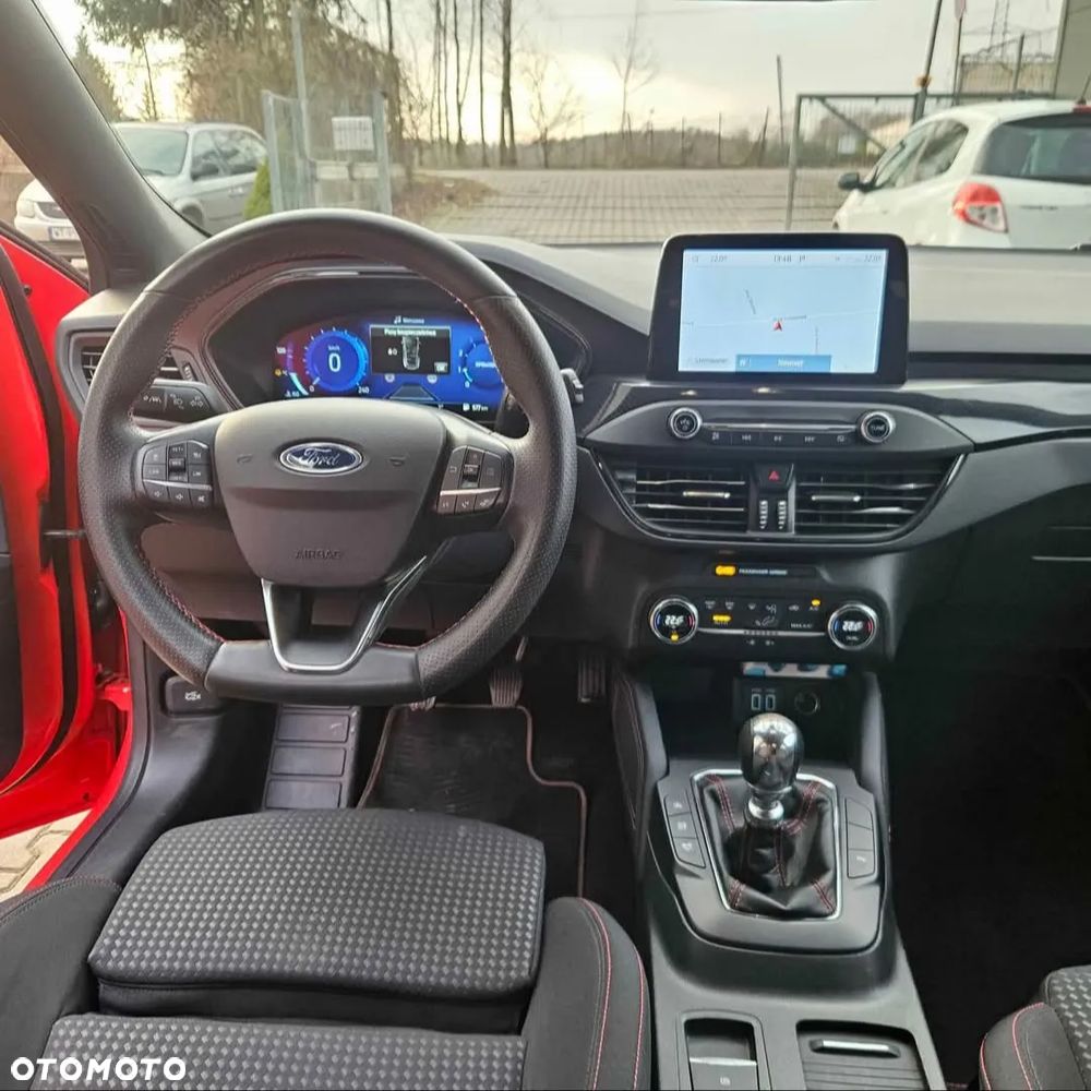 Ford Focus 1.0 EcoBoost mHEV ST-Line - 9