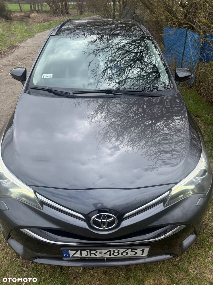 Toyota Avensis 1.8 Premium - 1