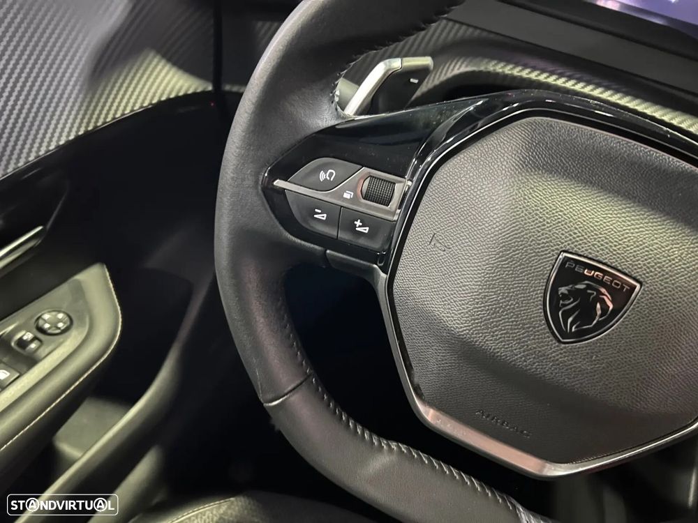 Peugeot 208 1.2 Hybrid Allure e-DCS6 - 17