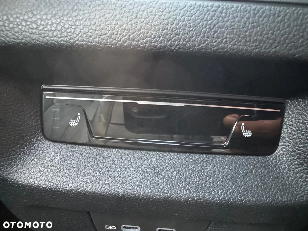 Volkswagen Tiguan 2.0 TDI SCR 4MOTION DSG Elegance - 36