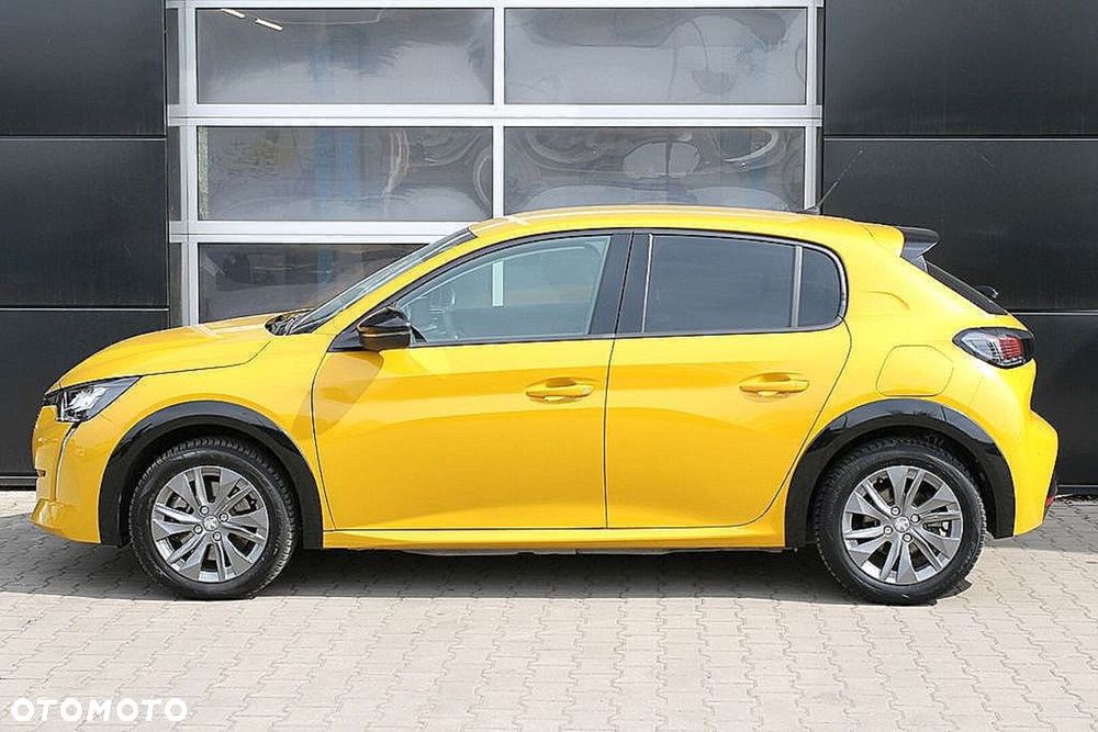 Peugeot 208 - 13
