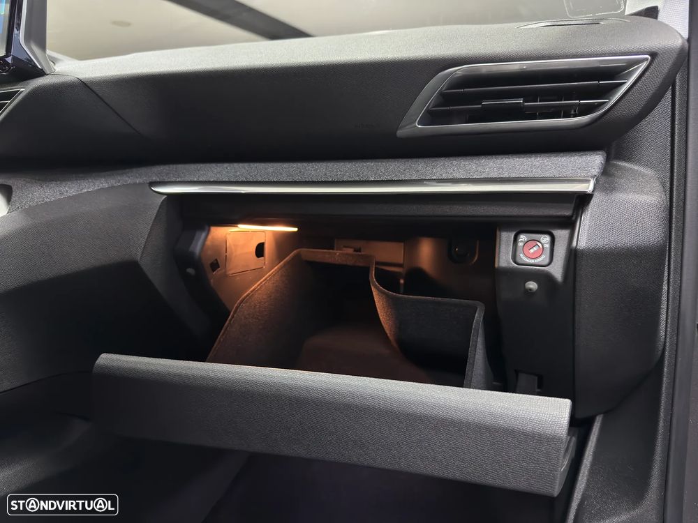 Peugeot 3008 1.6 Hybrid GT Pack e-EAT8 - 30