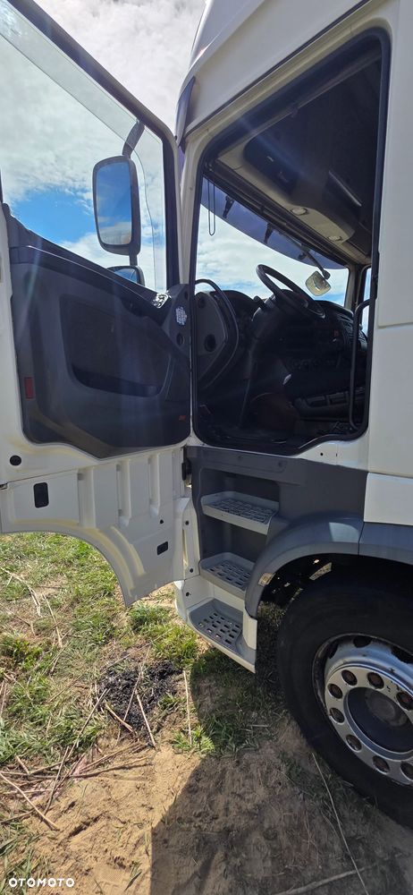 DAF XF - 16