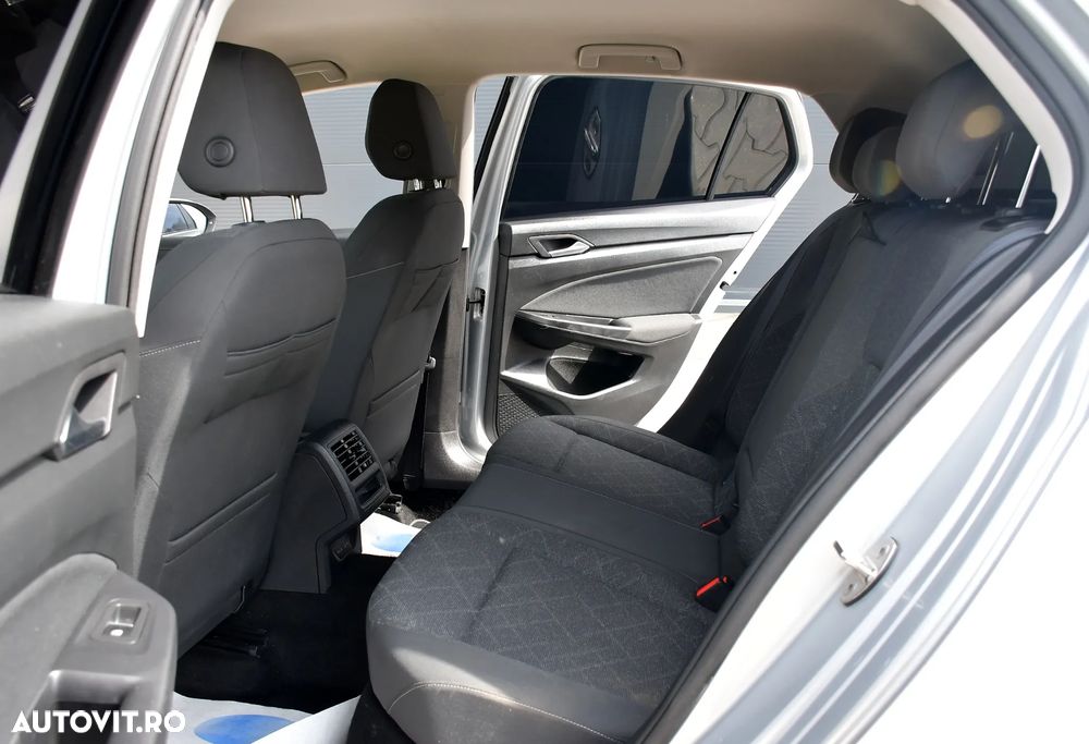Volkswagen Golf 1.5 eTSI OPF DSG Active - 15