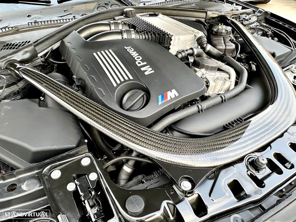 BMW M4 Auto - 37