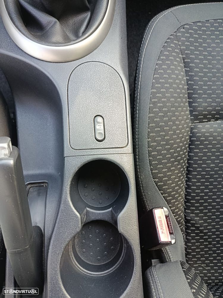 Nissan Qashqai 1.5 dCi acenta - 12