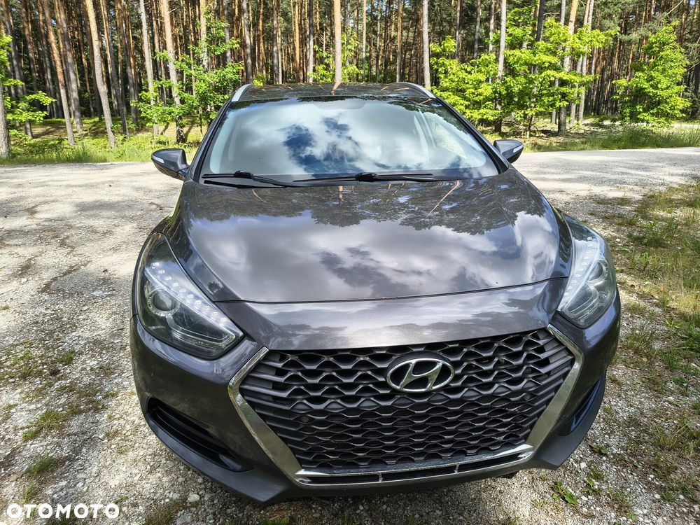 Hyundai i40 1.6 CRDi Comfort DCT - 4