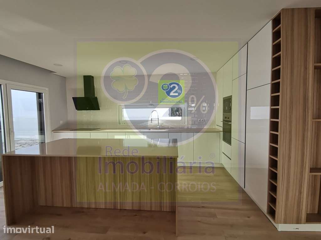 Moradia V3+1! Bem localizada - Grande imagem: 2/11