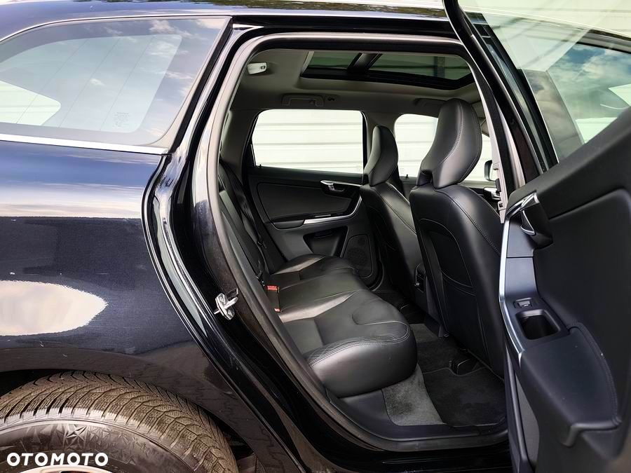Volvo XC 60 D4 Geartronic Summum - 14