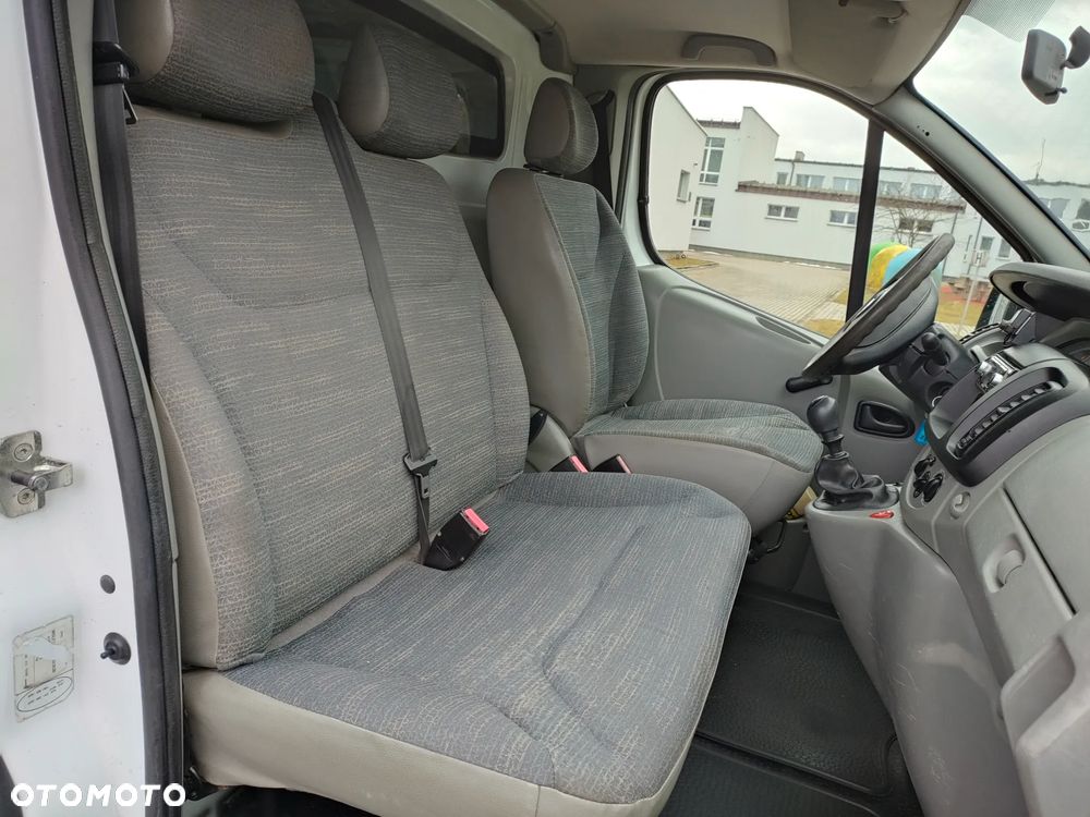 Opel Vivaro - 16