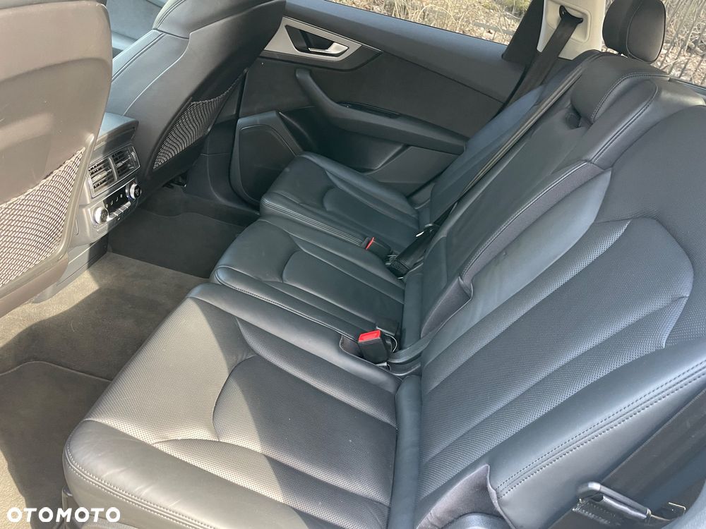 Audi Q7 - 9