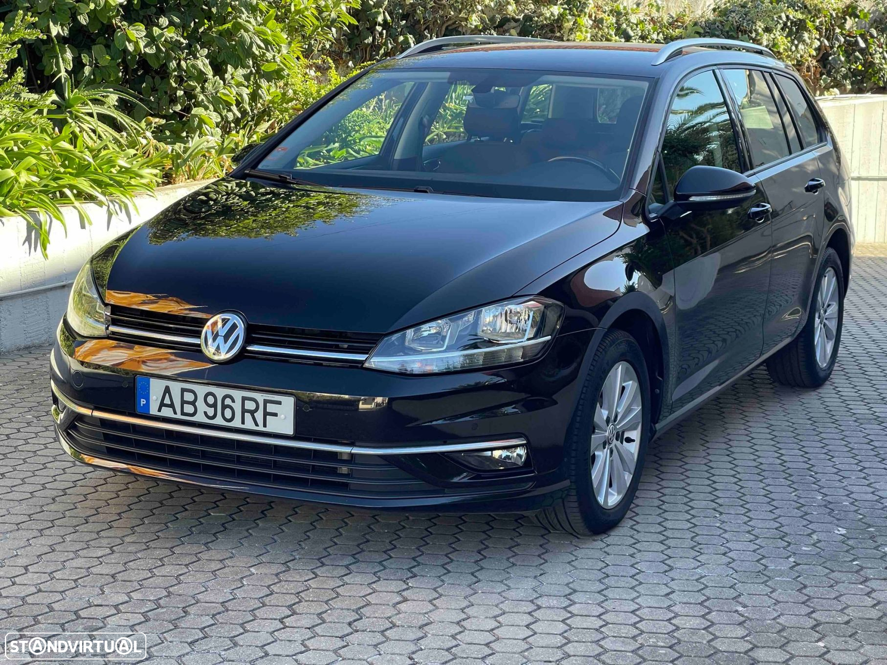 VW Golf 1.6 TDI Confortline - 9