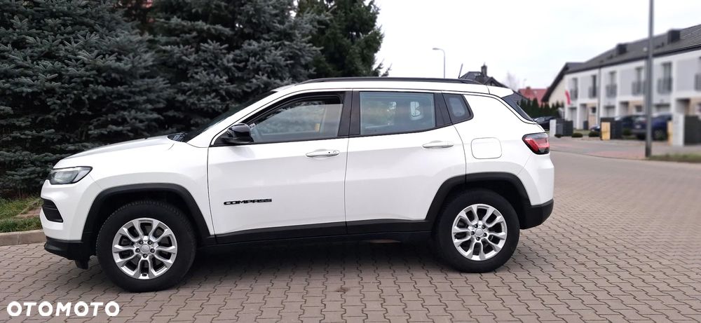 Jeep Compass - 27
