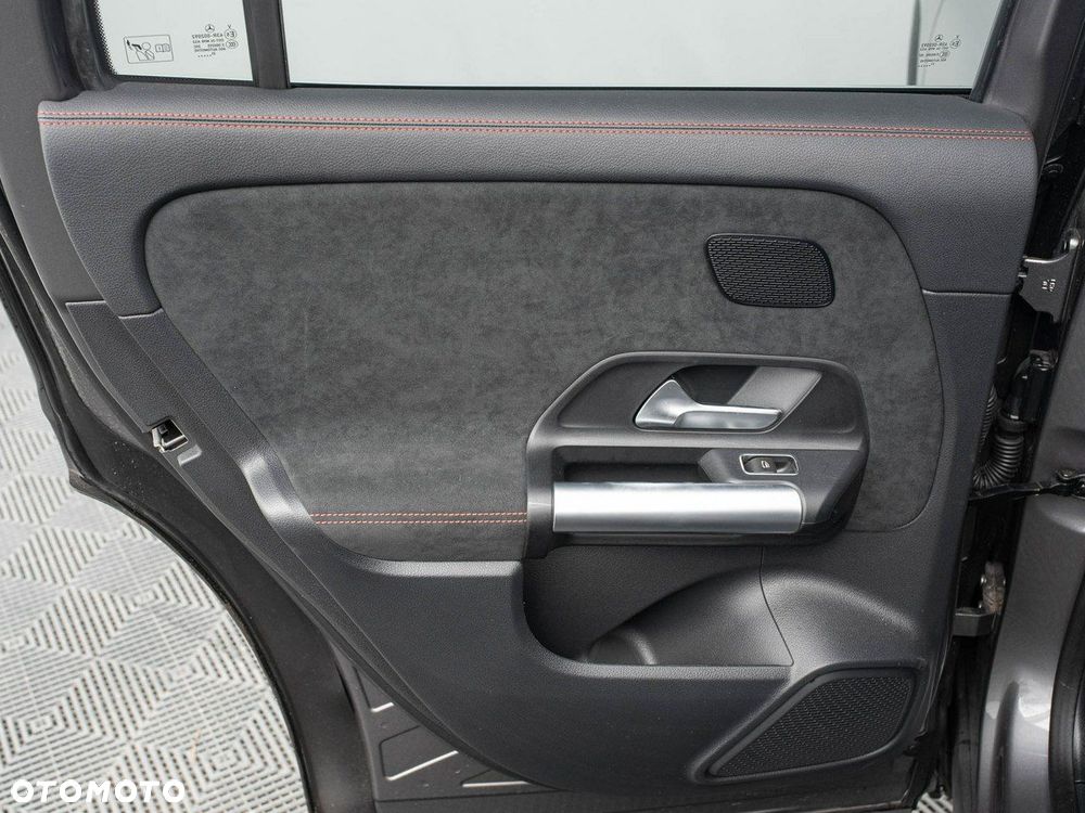Mercedes-Benz EQA 250 66.5kWh AMG Line - 22