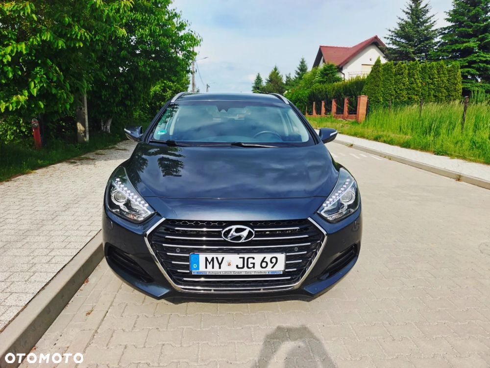 Hyundai i40 Kombi 1.7 CRDi Premium - 2