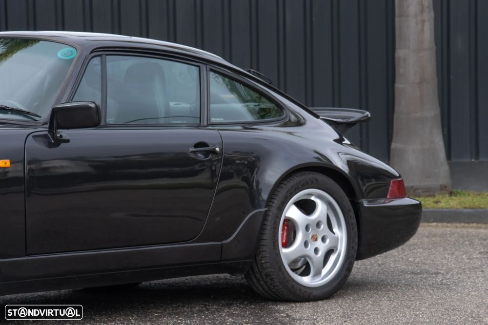 Porsche 911 (964) Coupé 3.6 Carrera 4 - 4
