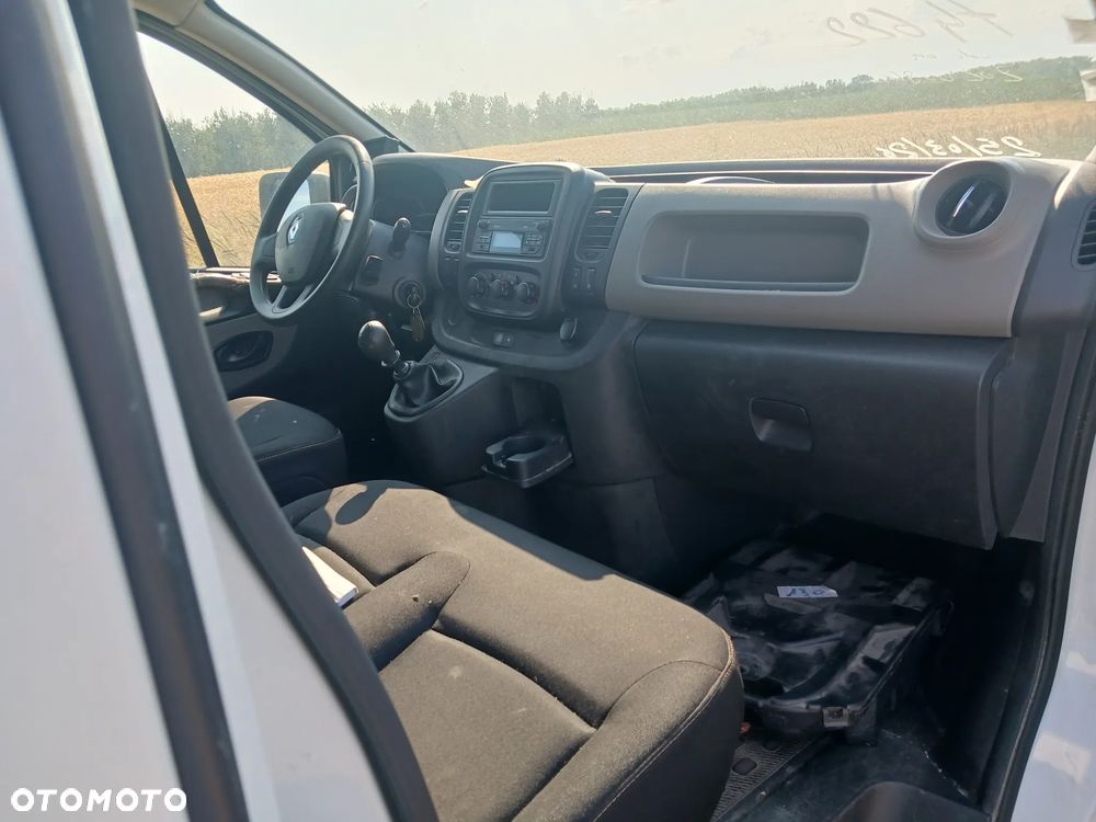 Renault Trafic III 2015r 273 tyś Izoterma chłodnia Mroźnia Sklep Food Truck Agregat zasilanie 230V Trafik - 8