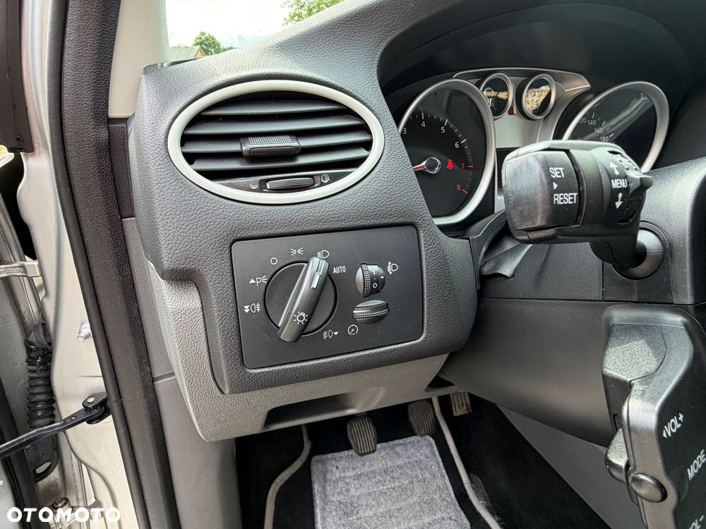 Ford Focus 1.6 16V Silver Magic - 21