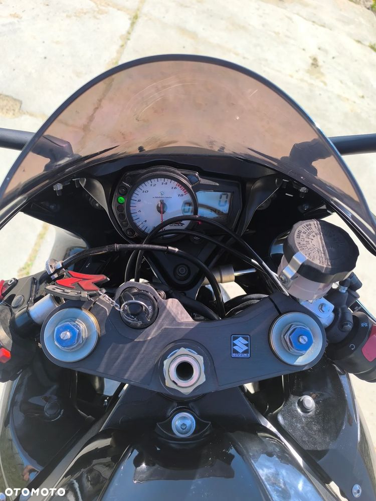 Suzuki GSX-R - 4