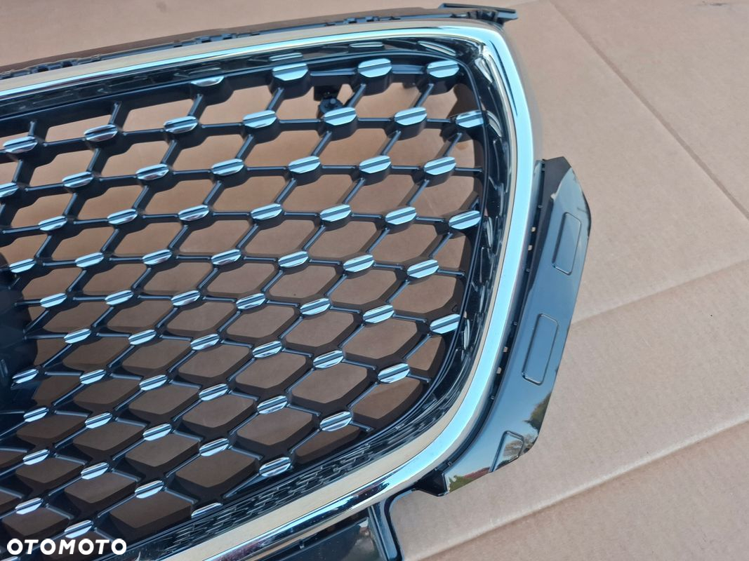GRILL ATRAPA MG ZS KAMERA ORYGINAŁ ŁADNY STAB - 4