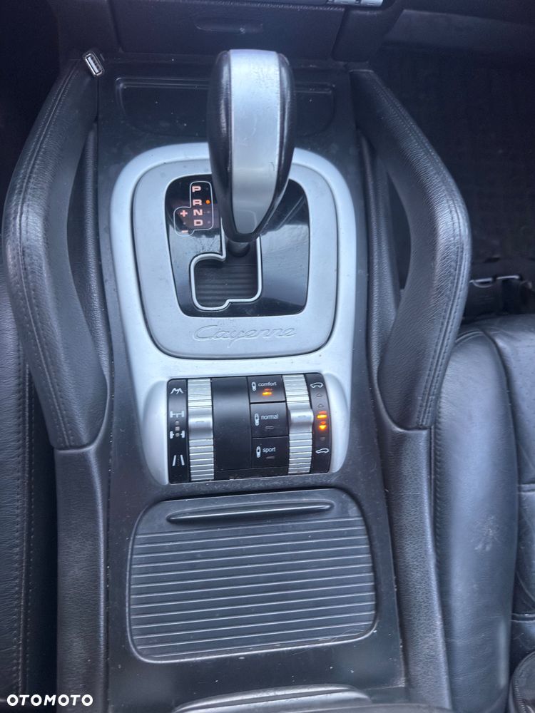 Porsche Cayenne - 12