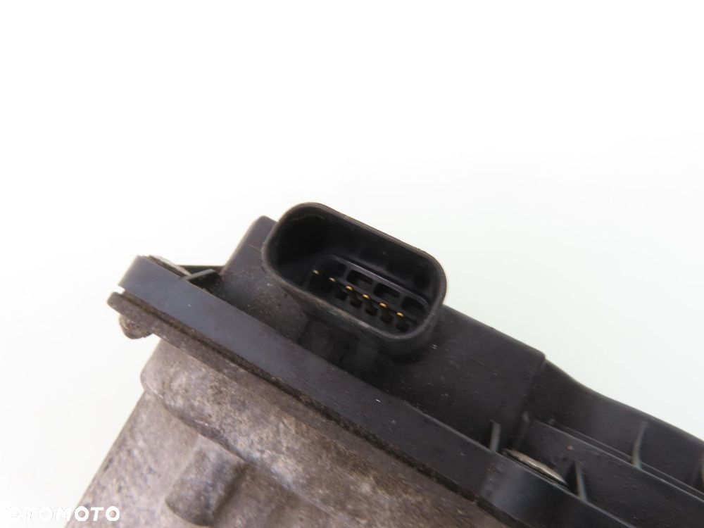 PRZEPUSTNICA MAZDA 6 GY 2.0 6M8G9F991A - 3