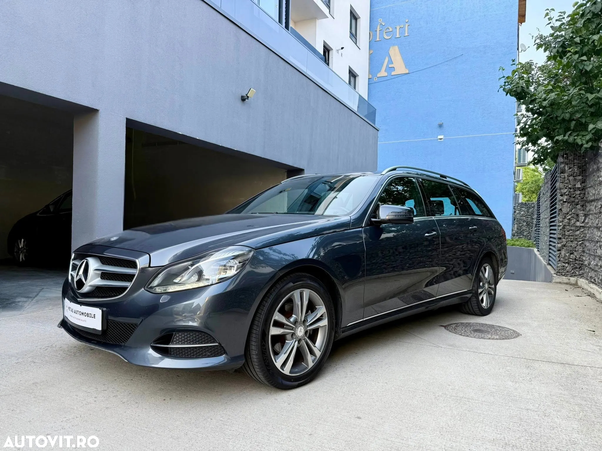 Mercedes-Benz E 200 CDI BlueEfficiency - 3
