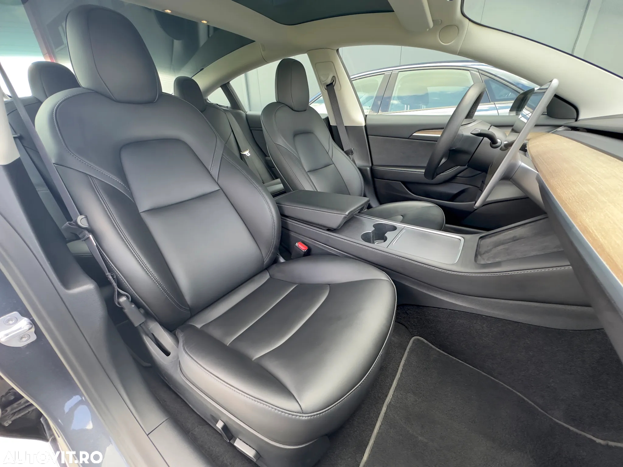 Tesla Model 3 Langstreckenbatterie Allradantrieb Dual Motor - 20