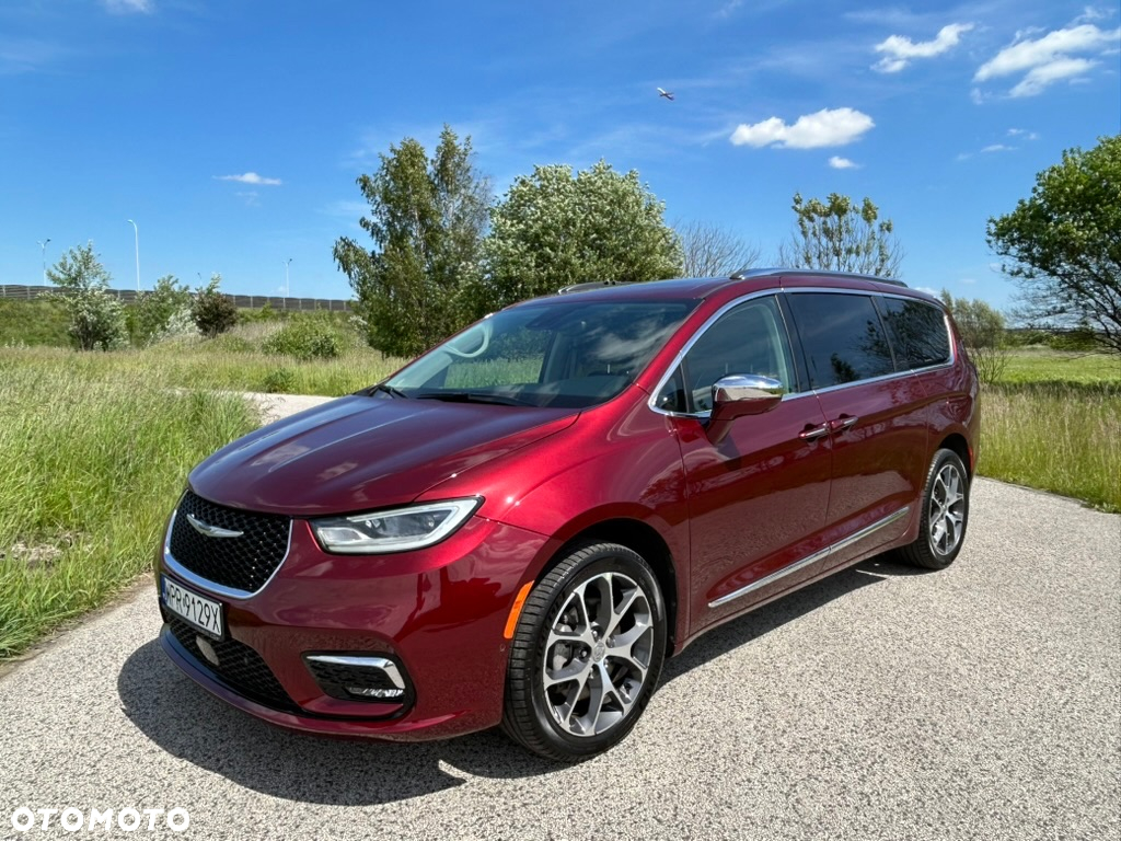 Chrysler Pacifica - 12