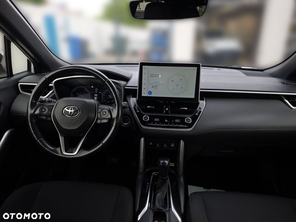 Toyota Corolla Cross - 11