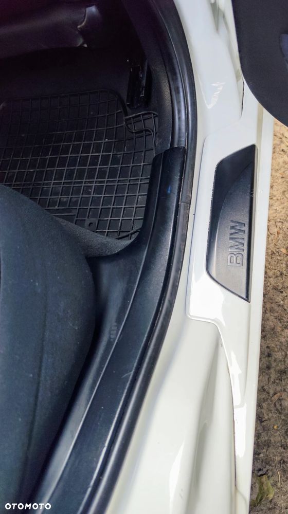 BMW Seria 1 120i - 17