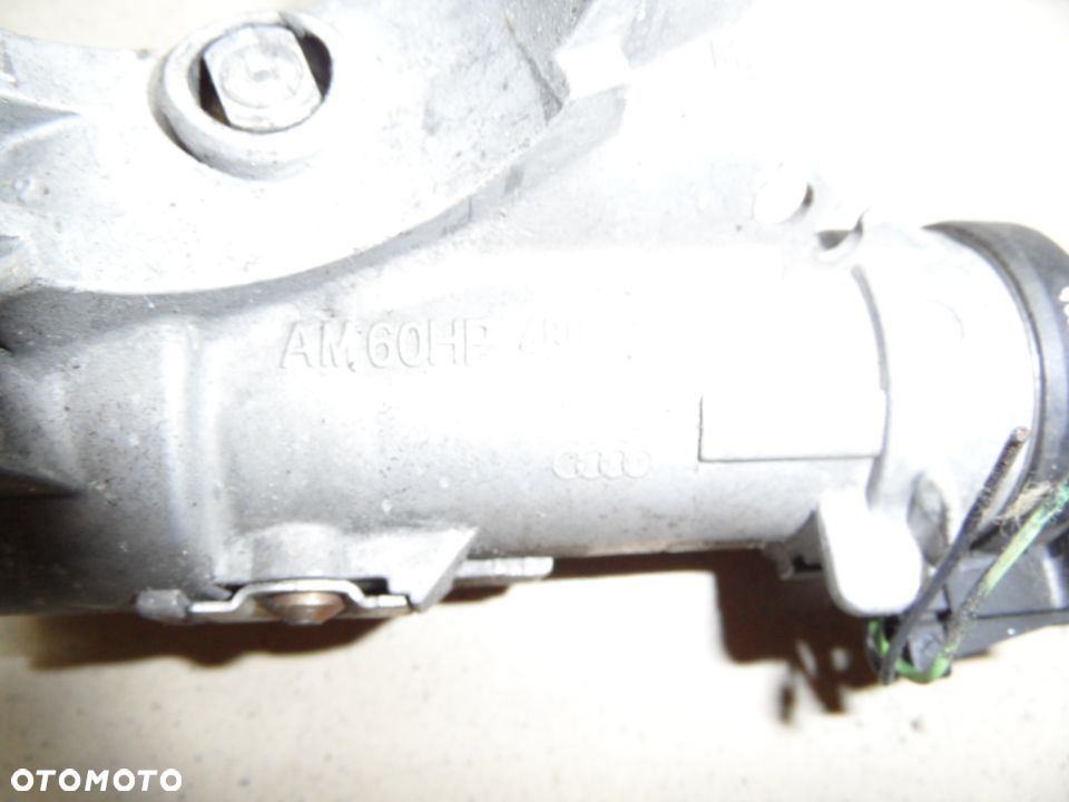 STACYJKA Z KLUCZYKIEM AUDI A4 B6 4B0905851G - 2
