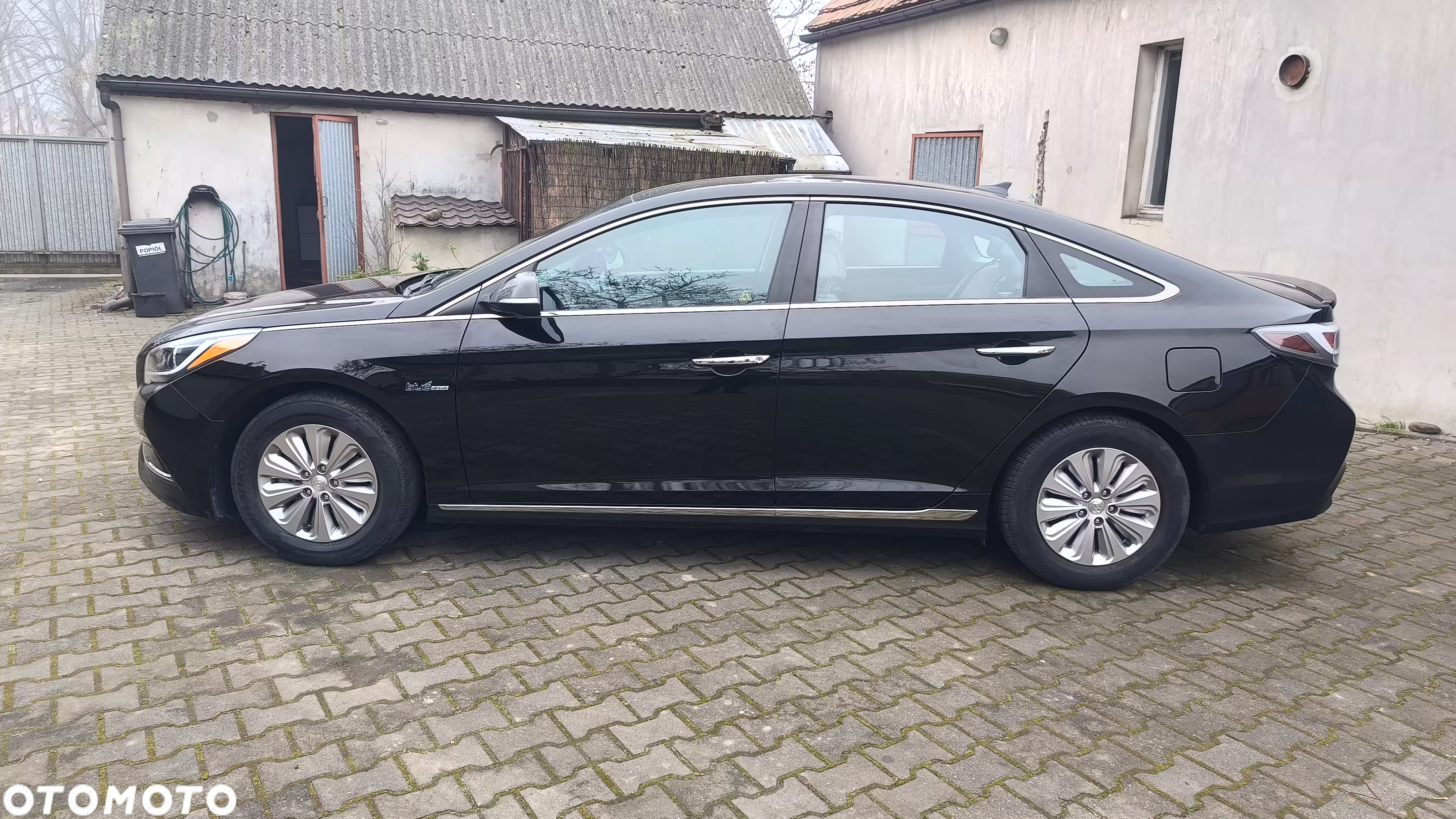 Hyundai Sonata - 4