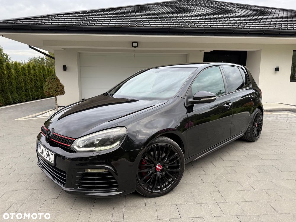 Volkswagen Golf VI 2.0 TSI GTI DSG - 2