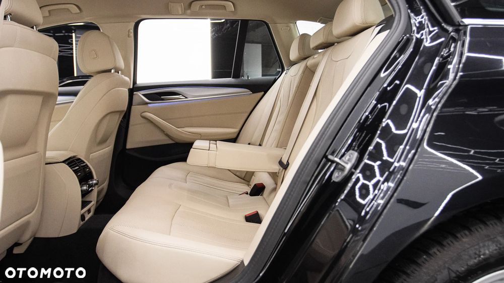 BMW Seria 5 520d mHEV Luxury Line - 15