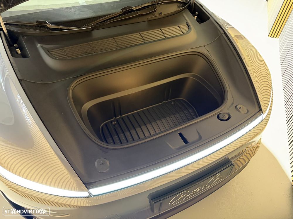 Tesla Model Y Long Range Dual Motor AWD - 22