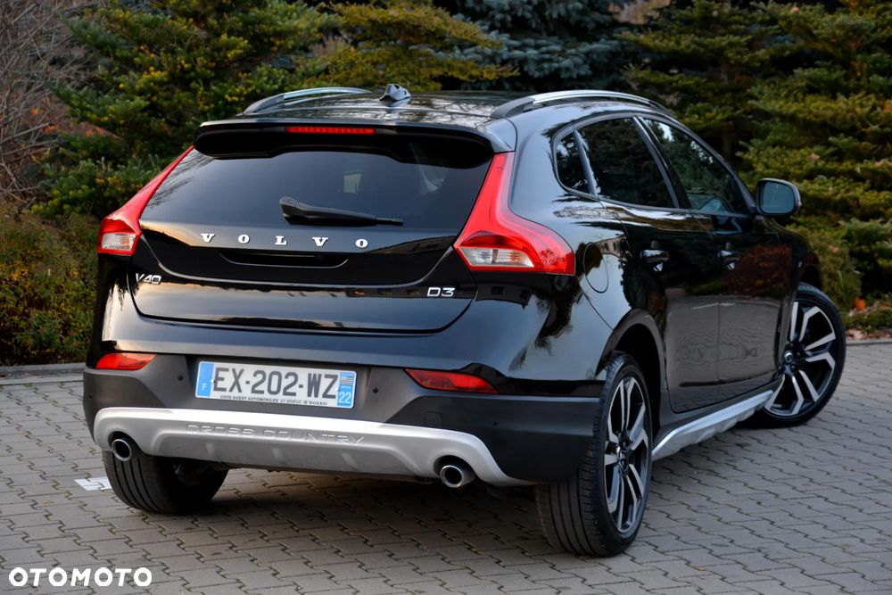 Volvo V40 Cross Country D3 Geartronic Momentum - 19