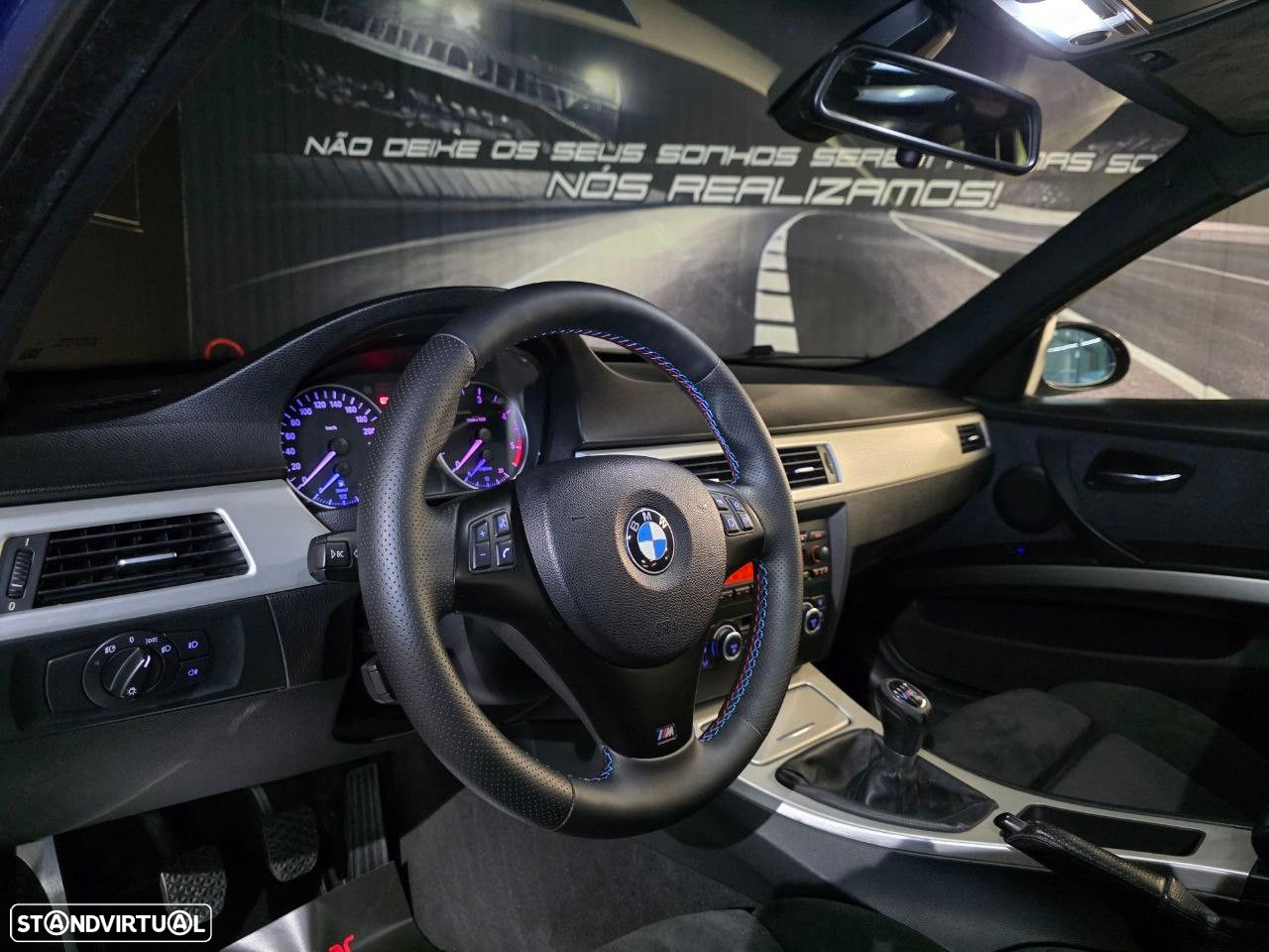 BMW 320 d Touring Exclusive - 16