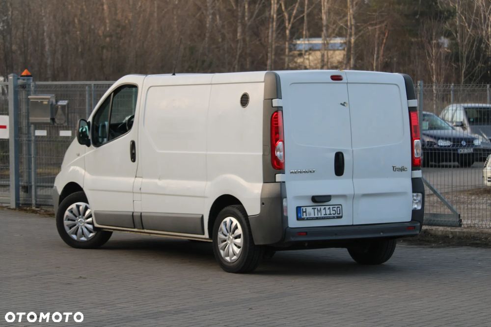 Renault Trafic - 11